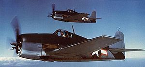 300px-Hellcats_F6F-3,_May_1943 F6F ヘルキャット.jpg